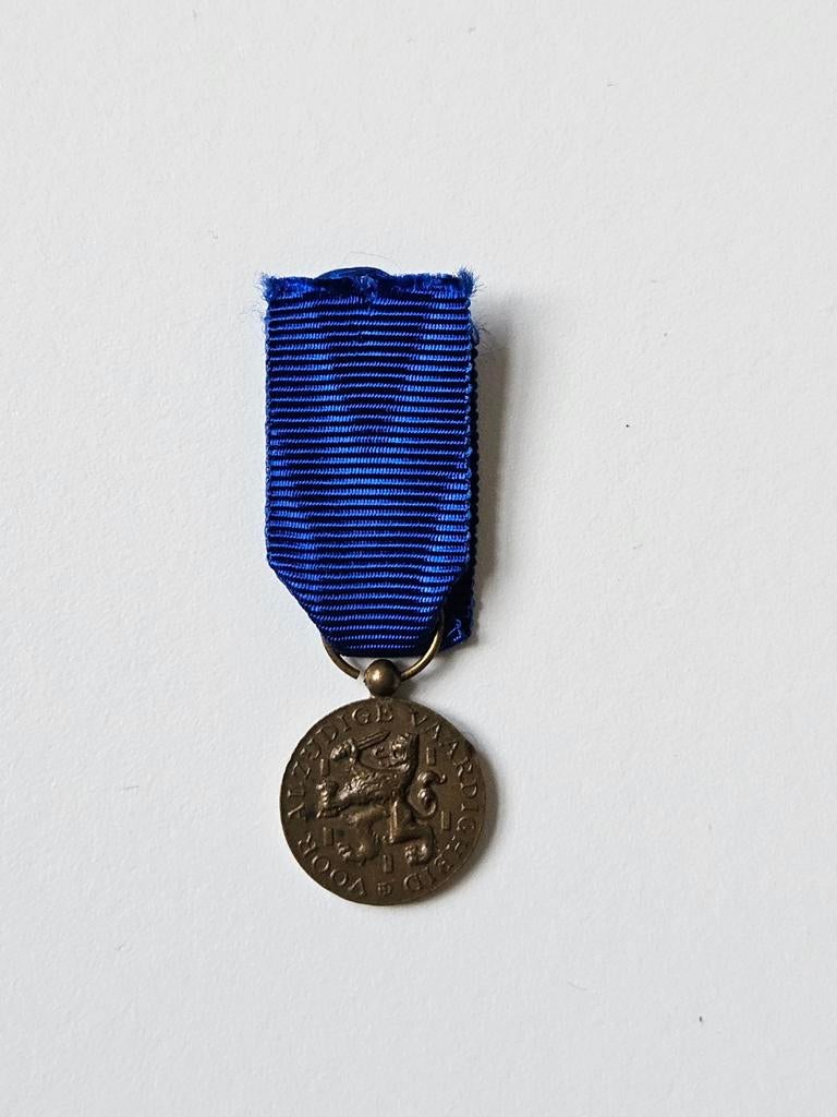 Mini vaardigheidsmedaille onderscheiding NOC NSF brons, Verzamelen, Militaria | Algemeen, Ophalen of Verzenden, Landmacht, Nederland