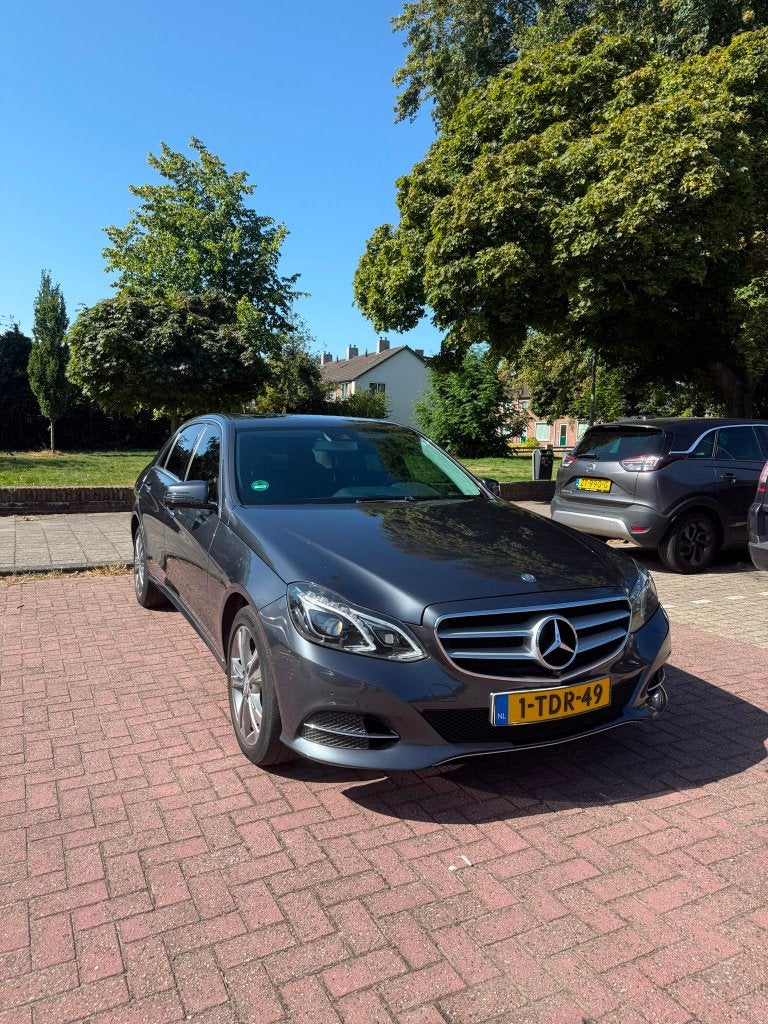 Mercedes-Benz E-Klasse E250 Sedan, Auto's, Automaat, Achterwielaandrijving, 4 cilinders, Leder en Stof