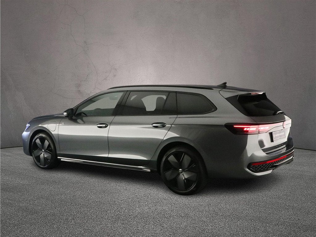 Volkswagen Passat Variant R-Line Edition 1.5 TSI eHybrid 272, 1498 cc, Euro 6, 4 cilinders, 2000 kg