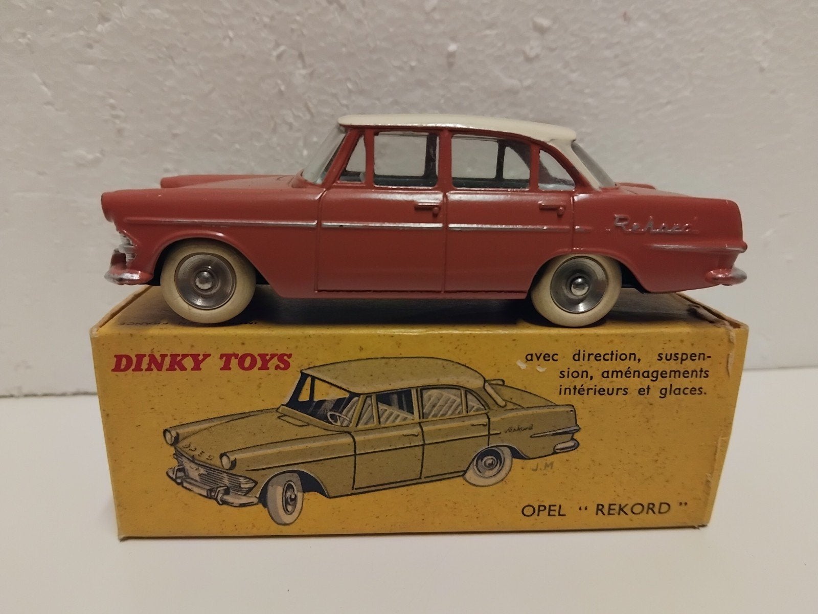 Old original Dinky Toys 1:43 Opel Rekord met doosje, Ophalen of Verzenden, Zo goed als nieuw, Auto, Dinky Toys