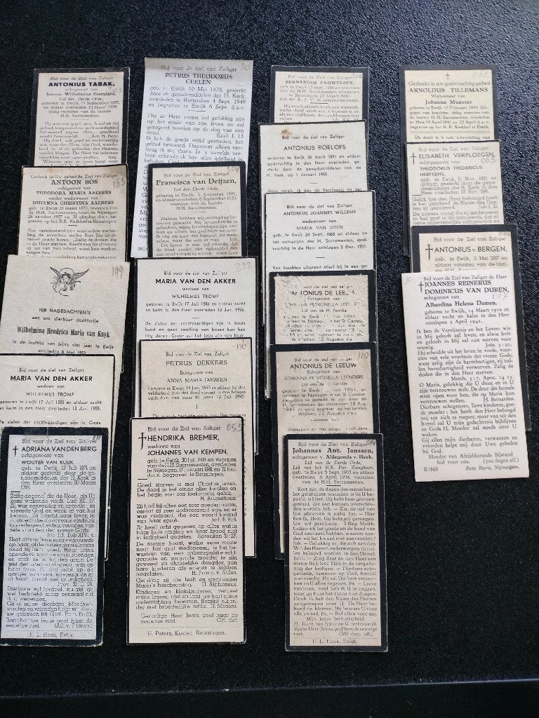 104 oude bidprentjes Geboren Ewijk (Gld), Verzamelen, Ophalen of Verzenden