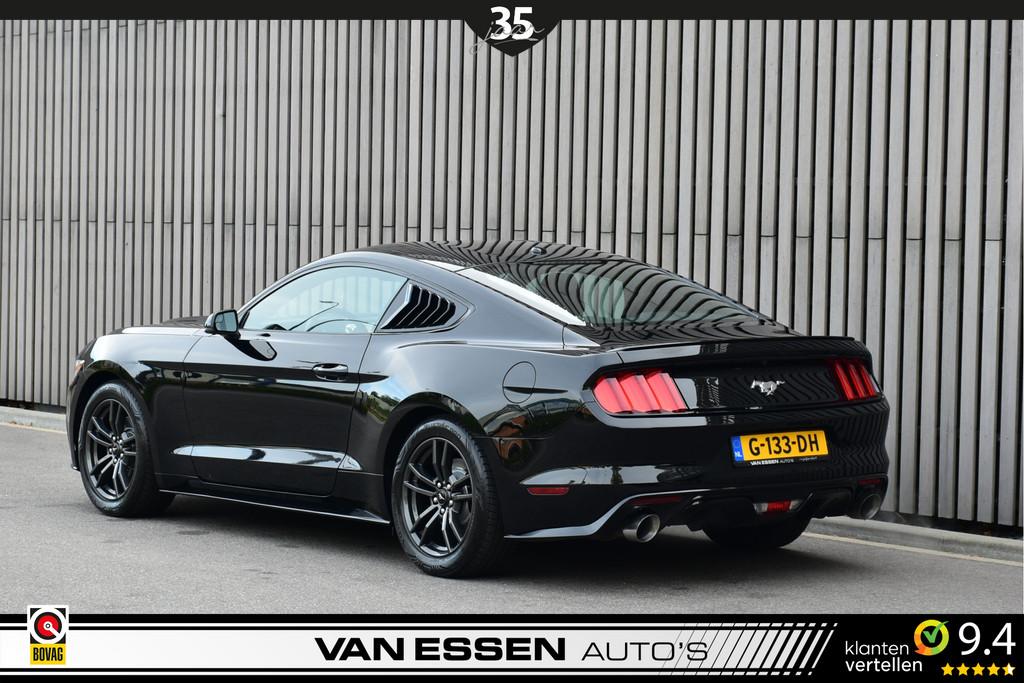 Ford Mustang Fastback 2.3 EcoBoost Automaat Leder Camera Sto, Automaat, Gebruikt, Euro 6, 4 stoelen