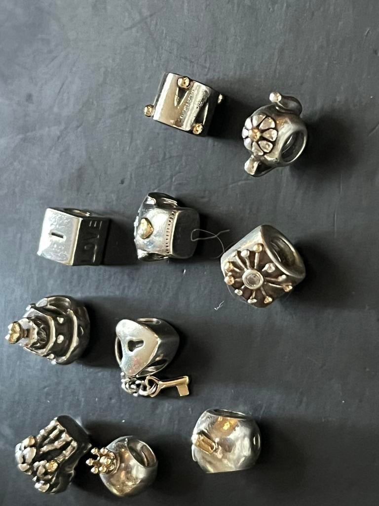 Pandora bedels met goud., Pandora, Ophalen of Verzenden, Zo goed als nieuw, 4 bedels of meer