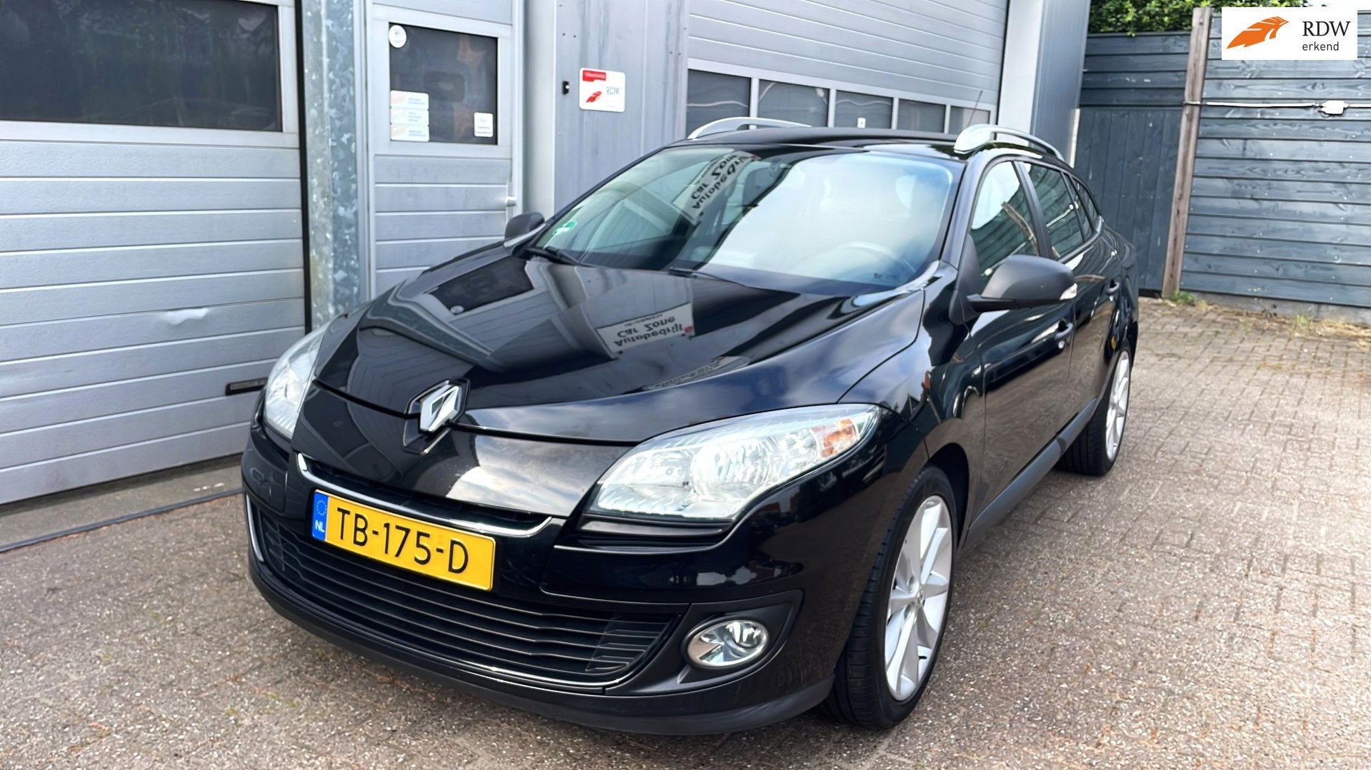 Renault Mégane Estate 1.6 Authentique 2013-Navi-Airco-Cruis, Auto's, Renault, Voorwielaandrijving, Gebruikt, Zwart, 4 cilinders
