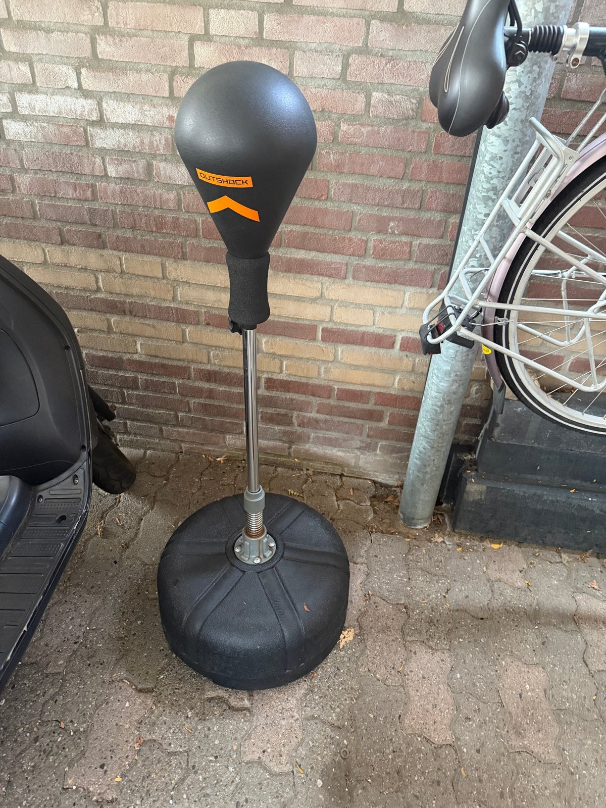 Boksbal - OUTSHOCK - Perfect voor training, Ophalen, Gebruikt, Boksbal