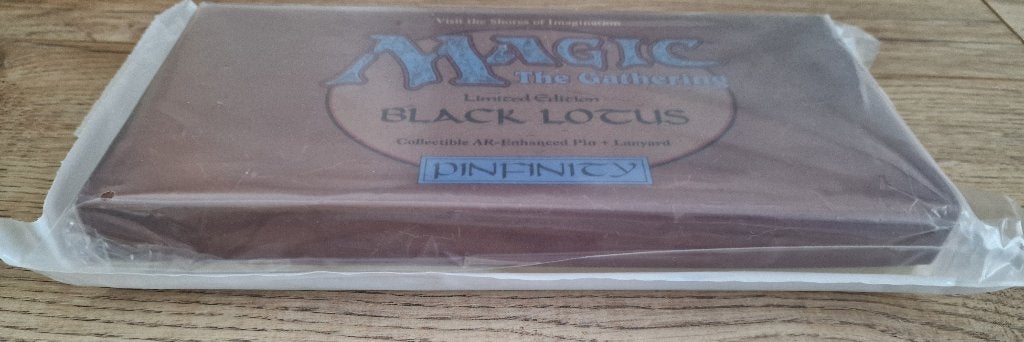 MTG- Pinfinity - 1 Mystery box - Limited Edition Black Lotus, Verzamelen, Ophalen of Verzenden, Nieuw