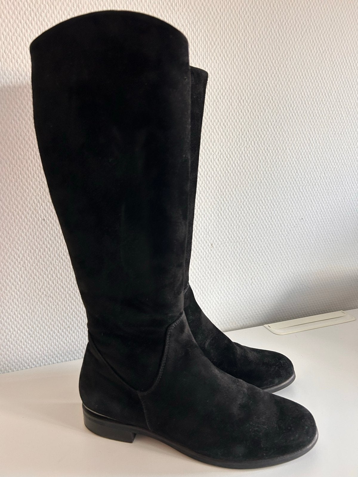 Hassia Laarzen suede Zwart - Maat 38 , wijdte H, Hoge laarzen, Zwart, Ophalen of Verzenden, Zo goed als nieuw