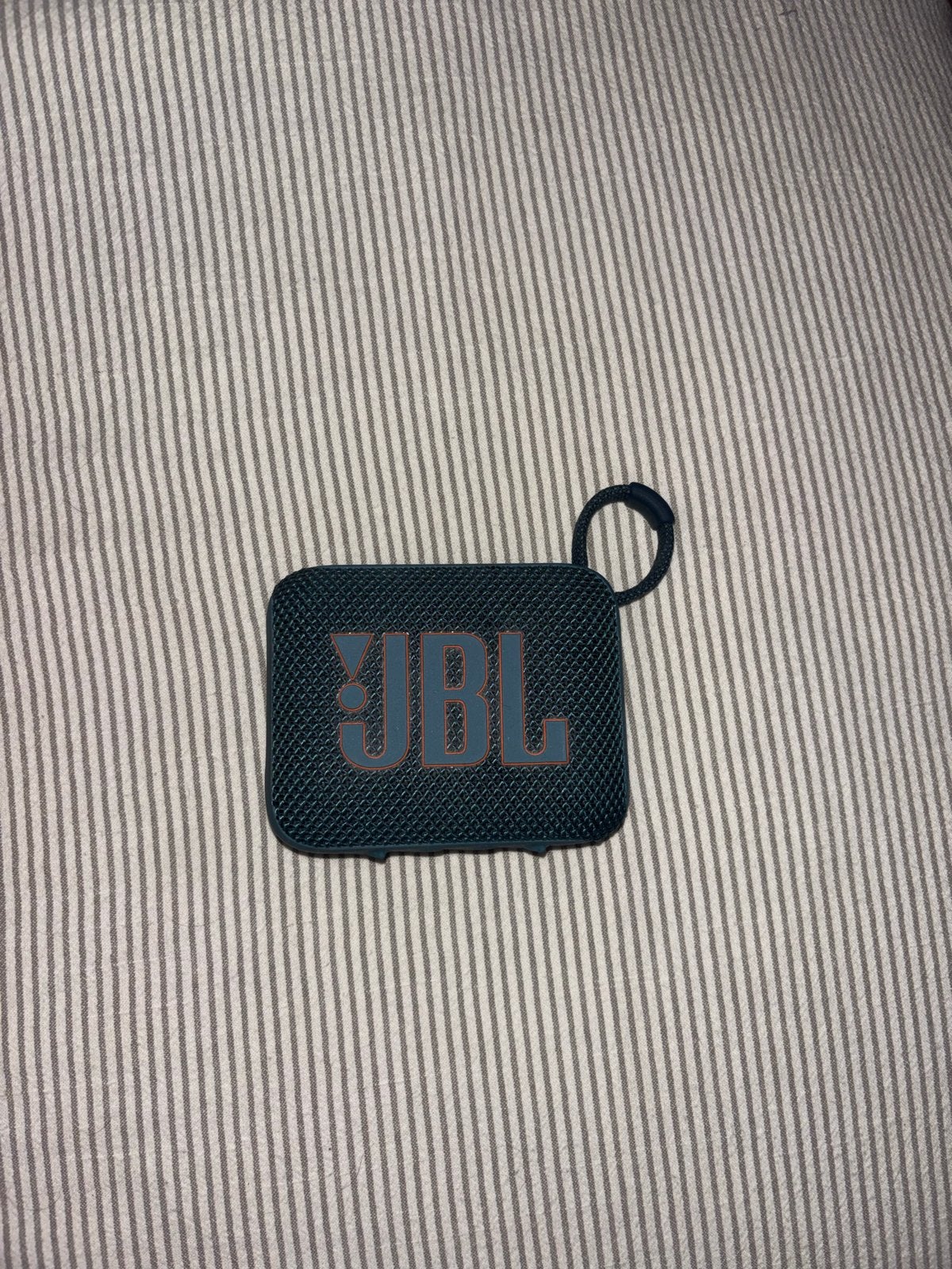JBL Go 4 Draagbare Bluetooth Speaker, Audio, Tv en Foto, JBL, Ophalen of Verzenden, Zo goed als nieuw, Draagbare speaker