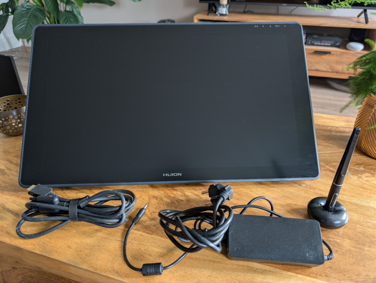 Huion Kamvas 22 PLUS - pen Tekentablet (Als nieuw!), Computers en Software, Tekentablets, Ophalen, Zo goed als nieuw, Bedraad