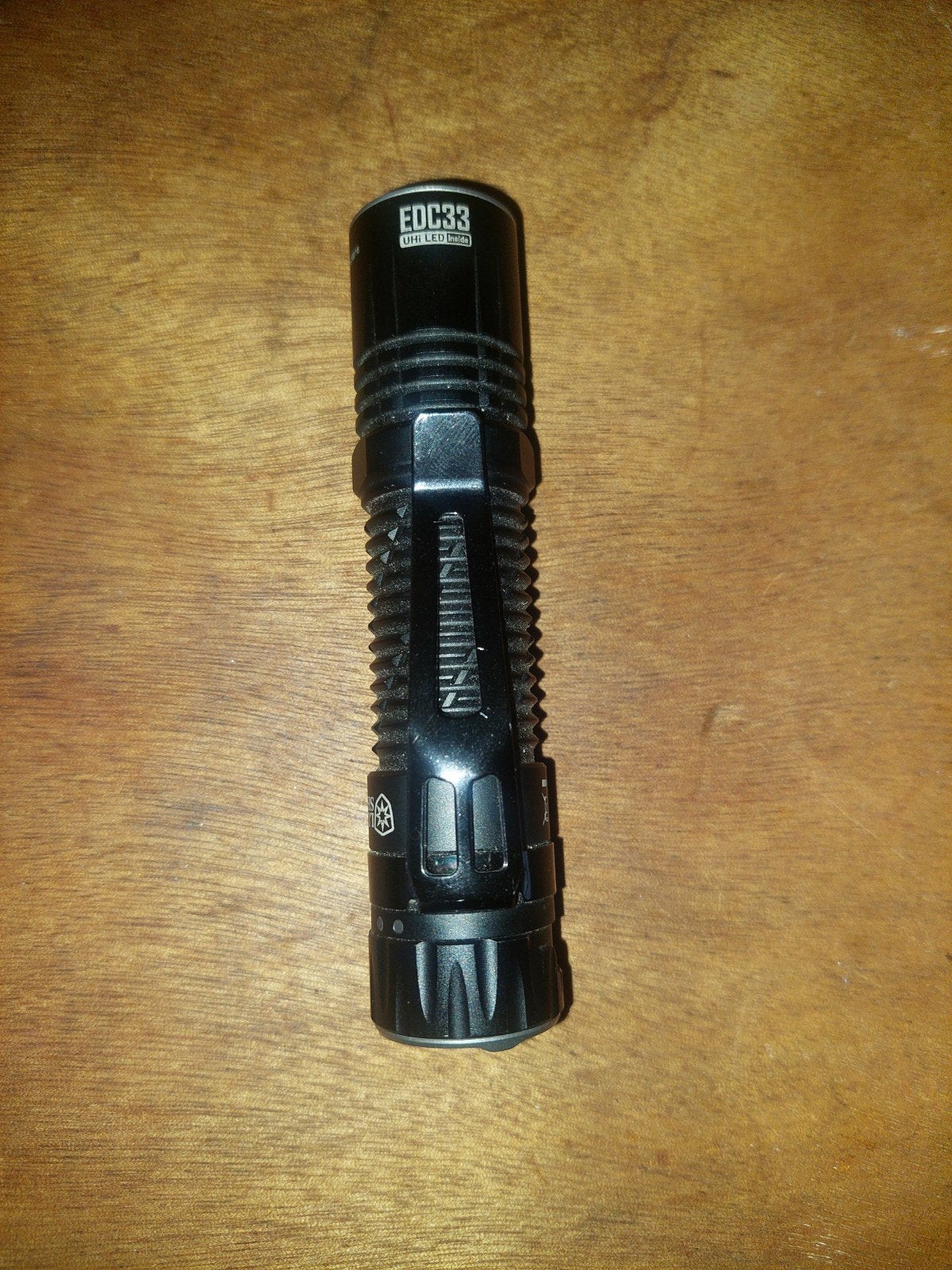 nitecore edc33, Ophalen of Verzenden, Zo goed als nieuw, Accu