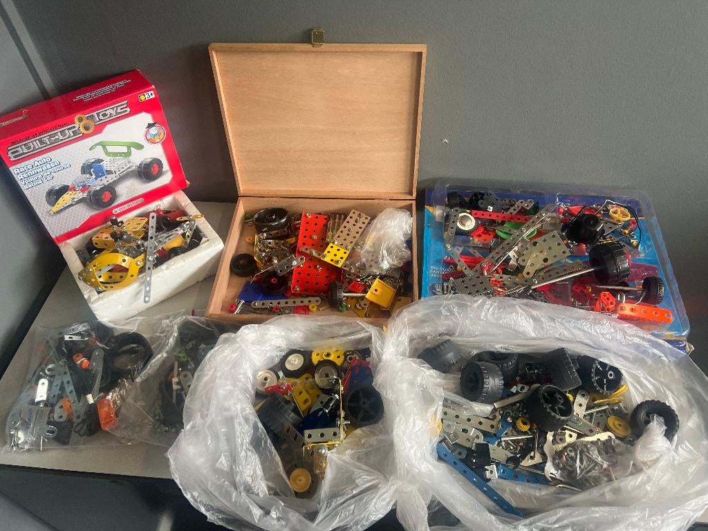 Meccano onderdelen en speelgoed, Ophalen
