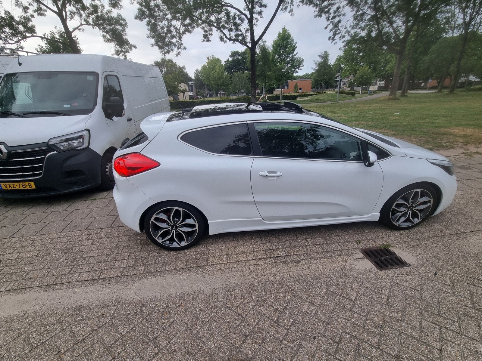 Kia (Pro) Cee d 1.6 T-gdi 2016 Wit, Auto's, Kia, (Pro) Cee d, Benzine, G, Hatchback, Handgeschakeld, Origineel Nederlands, Wit