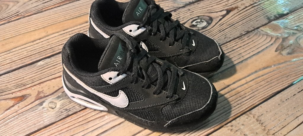 Nike air max ivo maat 31,5, Gebruikt, Ophalen of Verzenden, Nike, Jongen of Meisje