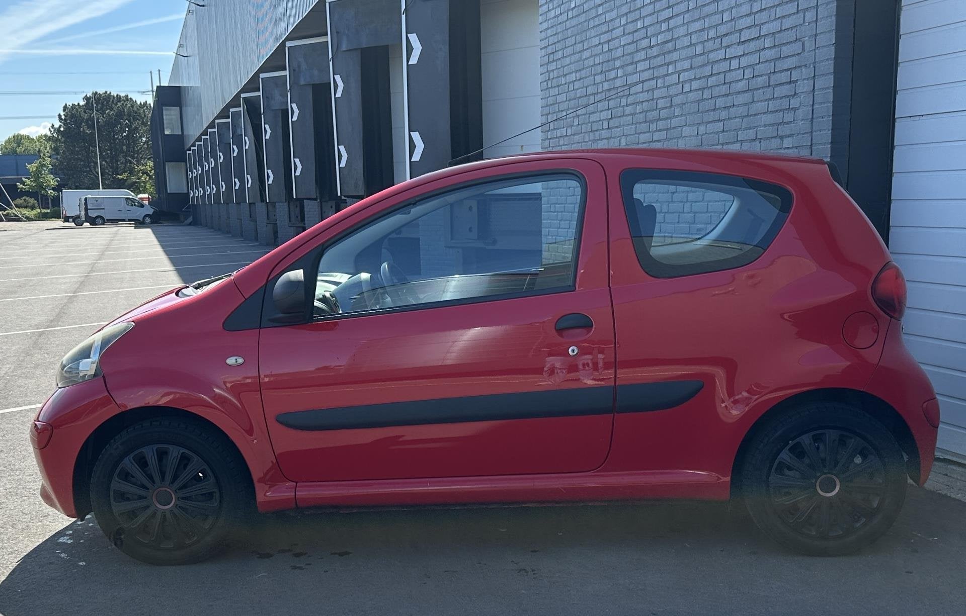Toyota Aygo 1.0-12V APK TOT 15-02-2027/ZUINIG/ORGNL, Auto's, Voorwielaandrijving, Stof, Gebruikt, Zwart