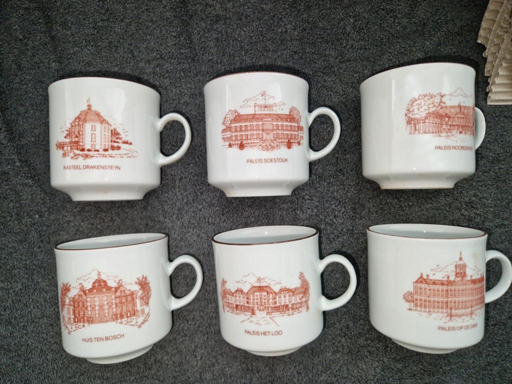 Set van 6 NL" paleis"  kopjes en schoteltjes- Vintage, Verzamelen, Koninklijk Huis en Royalty, Ophalen, Nieuw, Nederland, Servies