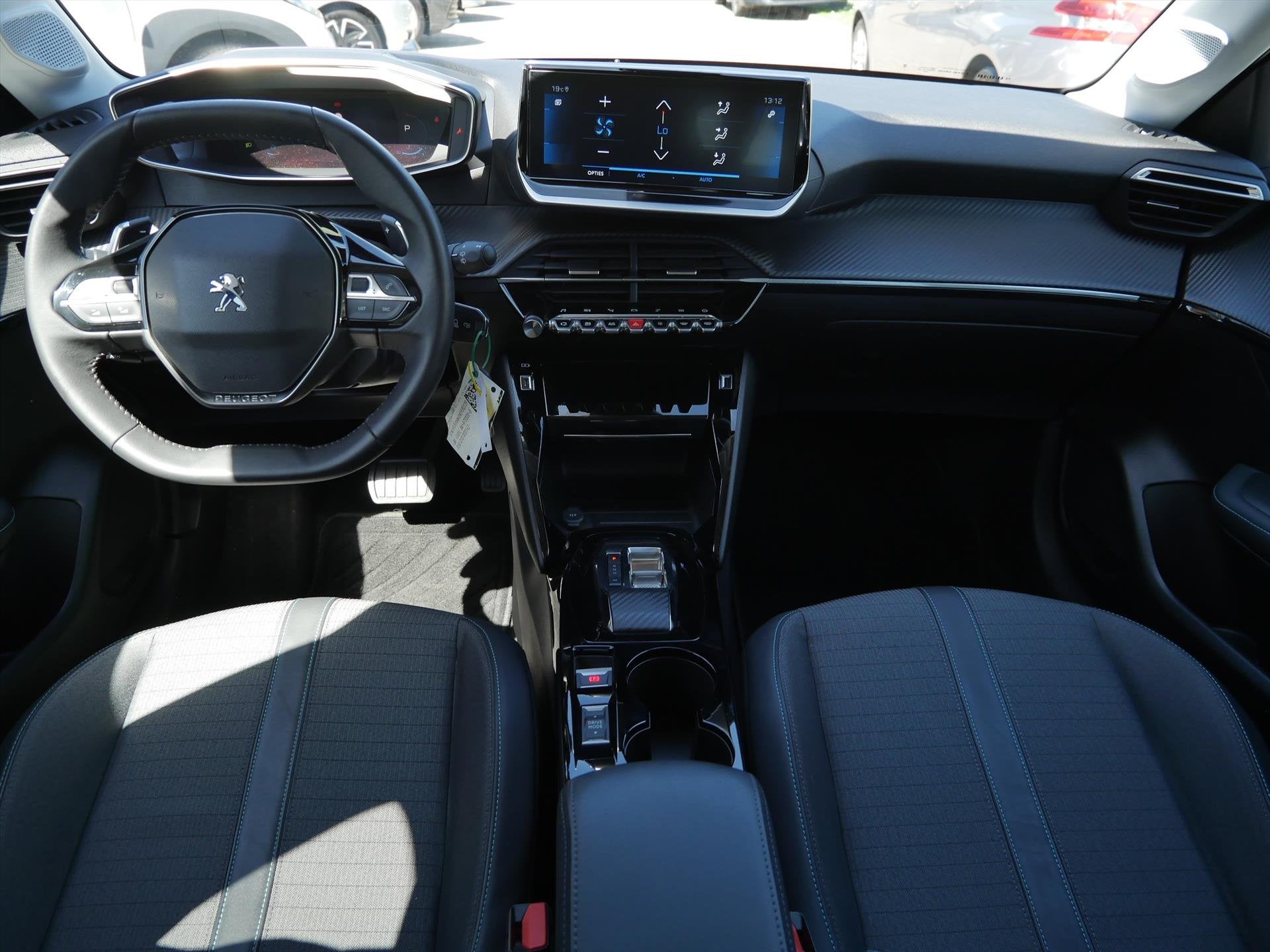 Peugeot 208 1.2 PureTech 100pk Allure Pack | Automaat | Priv, Auto's, Peugeot, 12 maanden, 101 pk, Gebruikt, Leder en Stof