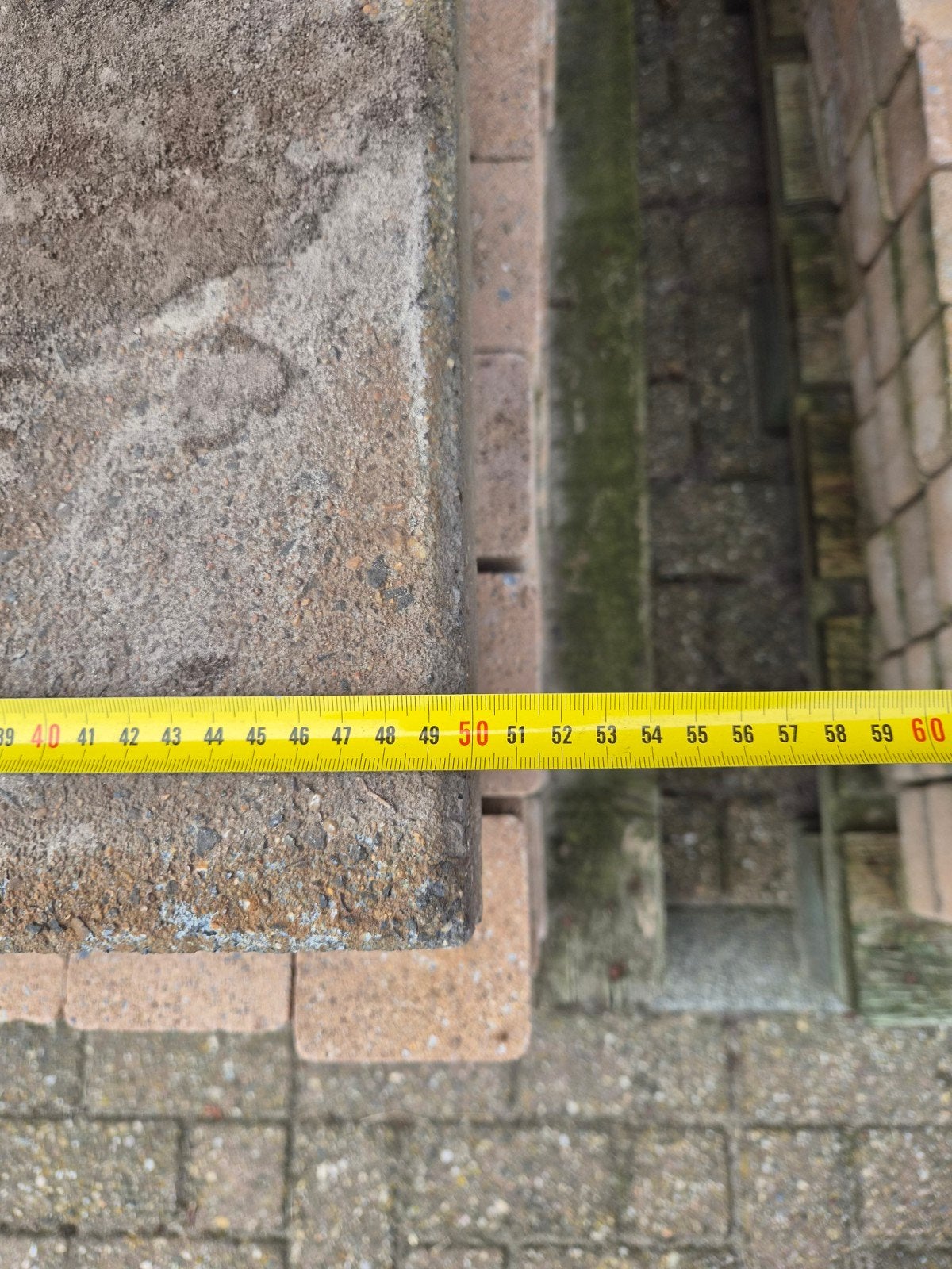Betontegels 50x50x6 cm en 1 grindtegel, Ophalen, Gebruikt, 40 tot 60 cm, Minder dan 5 m²