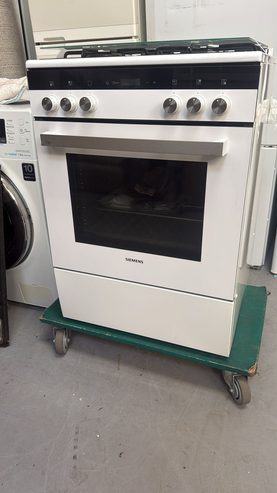 Siemens Vrijstaand Gasfornuis met Oven, ., Zo goed als nieuw, 85 tot 90 cm, .