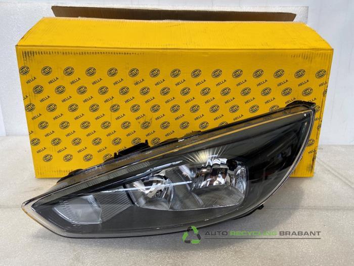 Koplamp links van een Ford Focus, Gebruikt, -, -, Ophalen of Verzenden