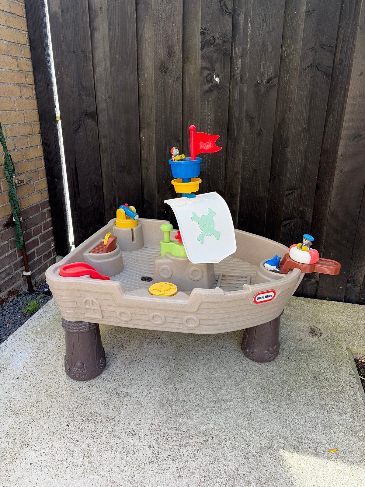 Little Tikes Piraten Watertafel, Ophalen, Gebruikt, Jongen of Meisje