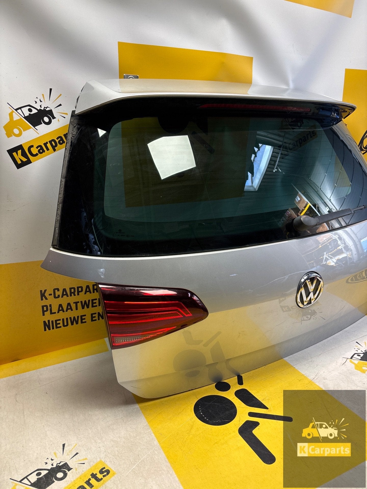 Achterklep Volkswagen Golf 7 COMPLEET 2012-2020 LA7W, Gebruikt, Volkswagen, Volkswagen AG, Berliner Ring 2
38440  Wolfsburg, DE