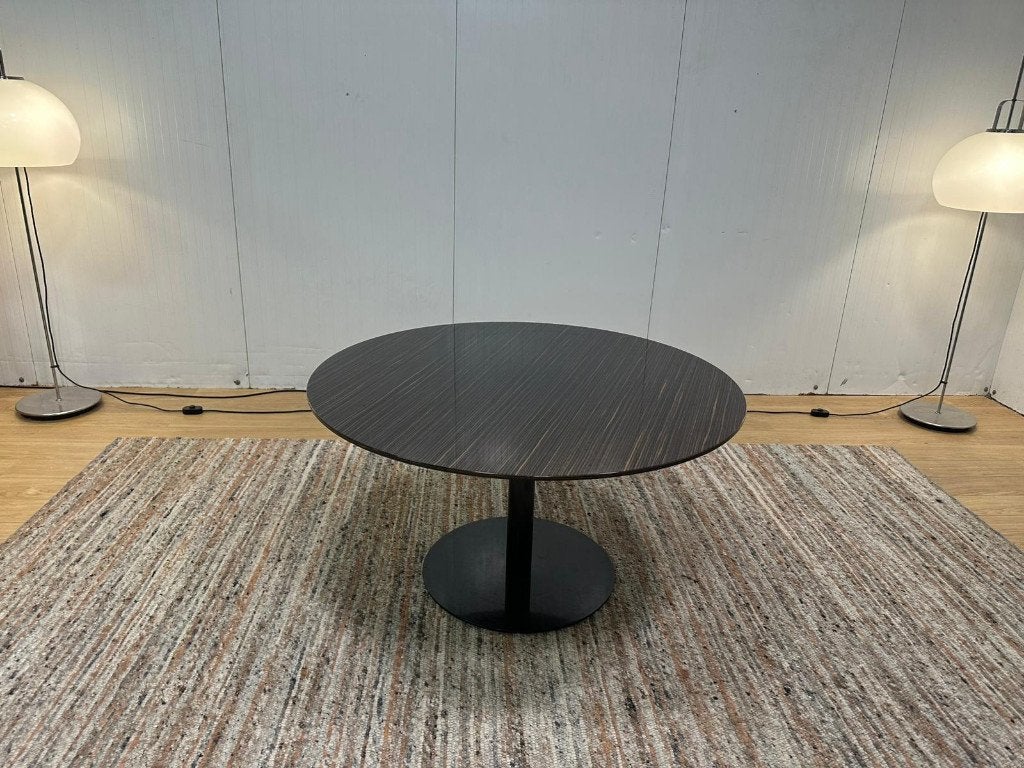 Minotti Bellagio Tafel | NP: €6.500, Overige houtsoorten, https://www.minotti.com/en, Minotti, Rond