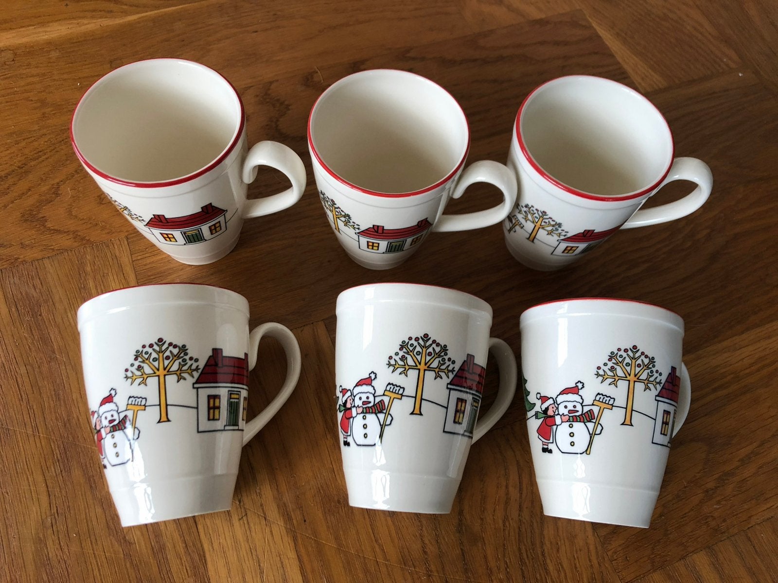 Wedgwood windsor christmas kerst groot mokken/bekers, Huis en Inrichting, Ophalen of Verzenden, Zo goed als nieuw, Kop(pen) en/of Schotel(s)