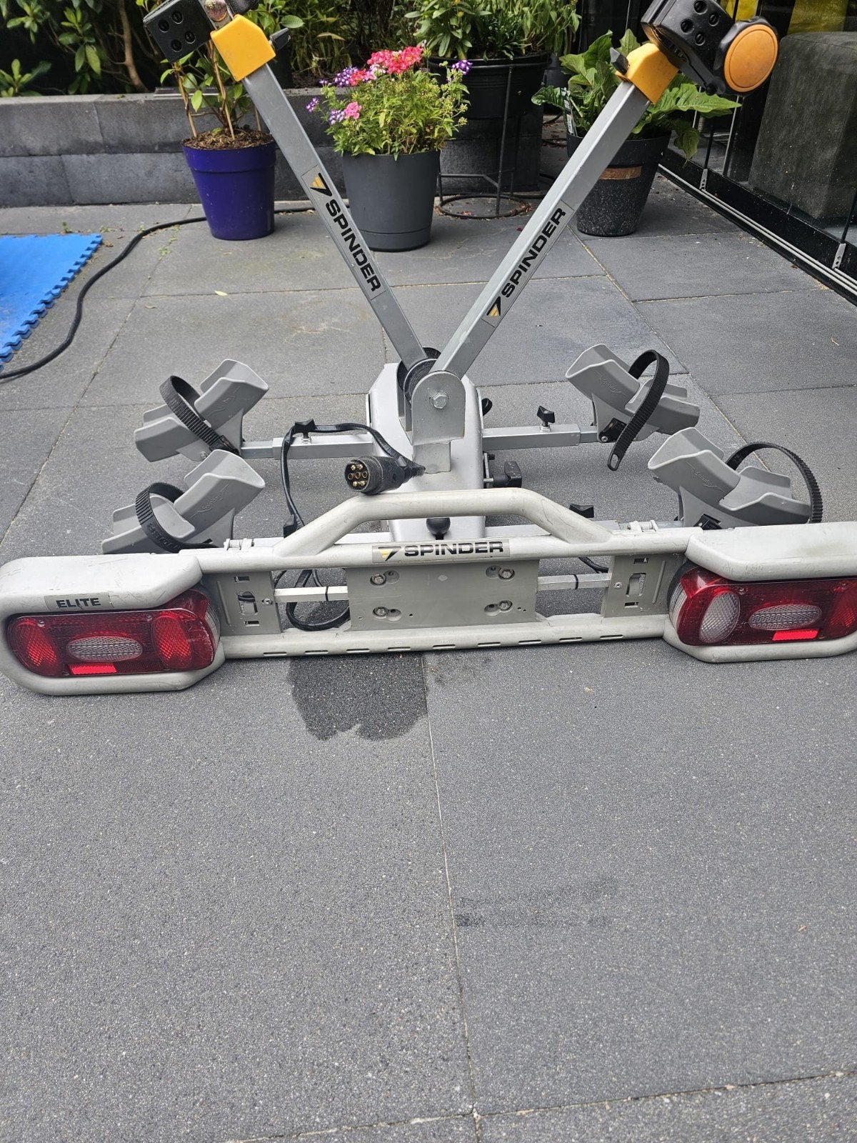 Spinder Falcon Elite fietsendrager, Auto diversen, Ophalen, Gebruikt, Brede banden, 2 fietsen