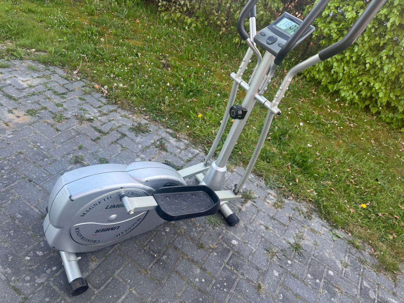 Crosstrainer, Sport en Fitness, Fitnessapparatuur, Gebruikt, Crosstrainer, Armen, Benen, Borst, Buik, Rug, Overige materialen
