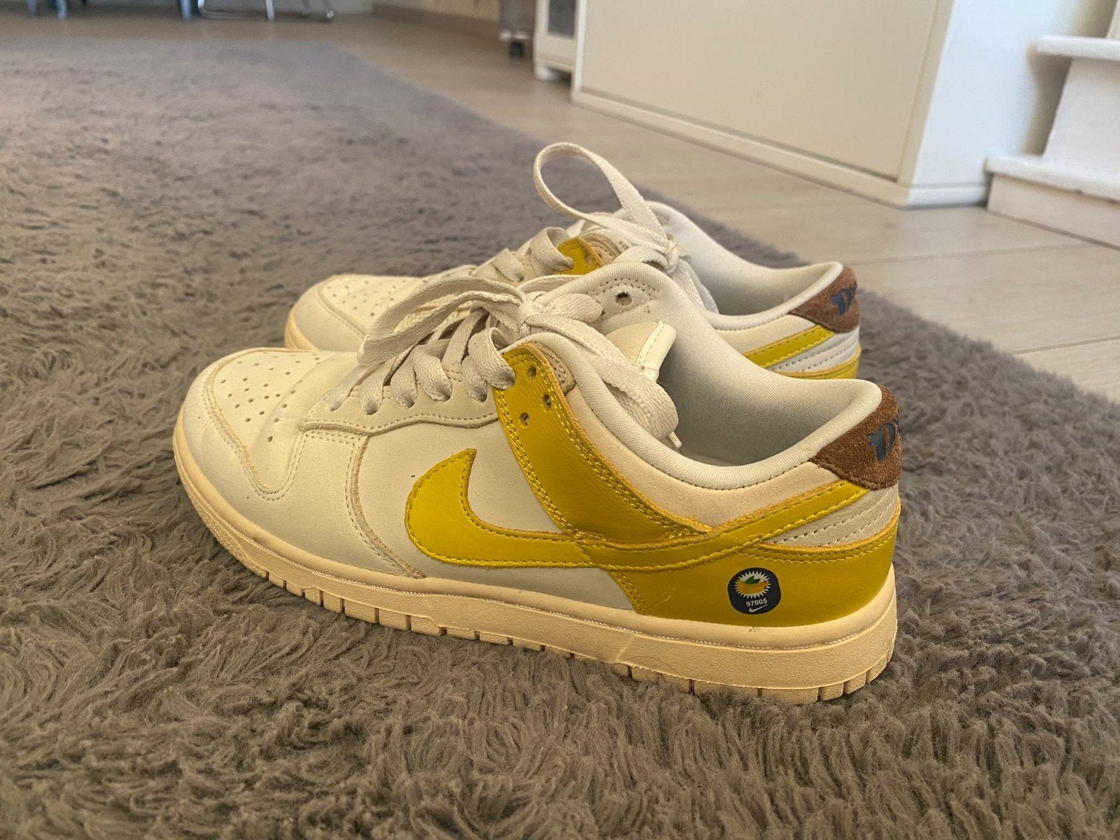 Nike Dunk Low sneakers - Geel/Wit - Maat 37.5, Geel, Nike, Ophalen of Verzenden, Sneakers of Gympen