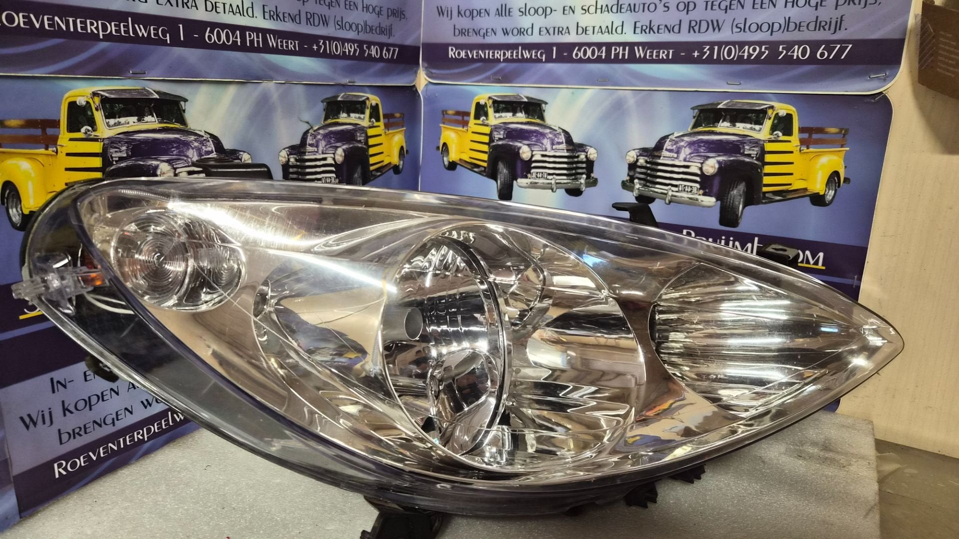 Koplamp rechts Peugeot 307 sw 20a165, Taurusavenue 1
2132 LS  Hoofddorp, NL, Gebruikt, Contact.group@renault.com, Stellantis N.V.