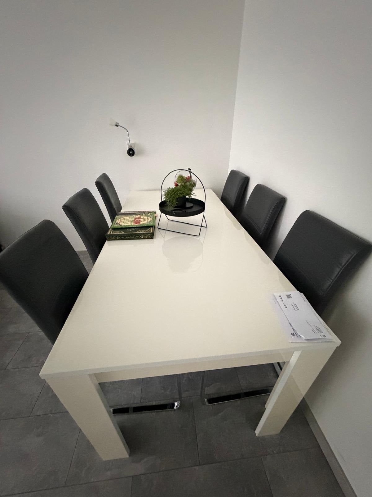 Elegante eettafel met 6 stoelen - Modern design, Overige materialen, Zo goed als nieuw, 150 tot 200 cm, Vier personen