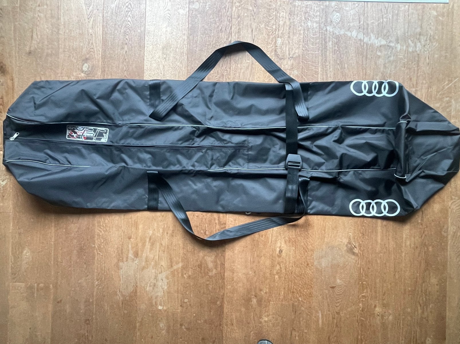 Audi skizak voor 4 paar ski’s, Ophalen of Verzenden, Nieuw
