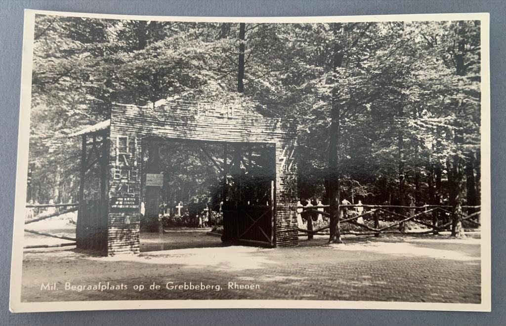 Mil. Begraafplaats Grebbeberg Rhenen, Verzamelen, Ophalen of Verzenden, 1940 tot 1960, Gelopen, Gelderland