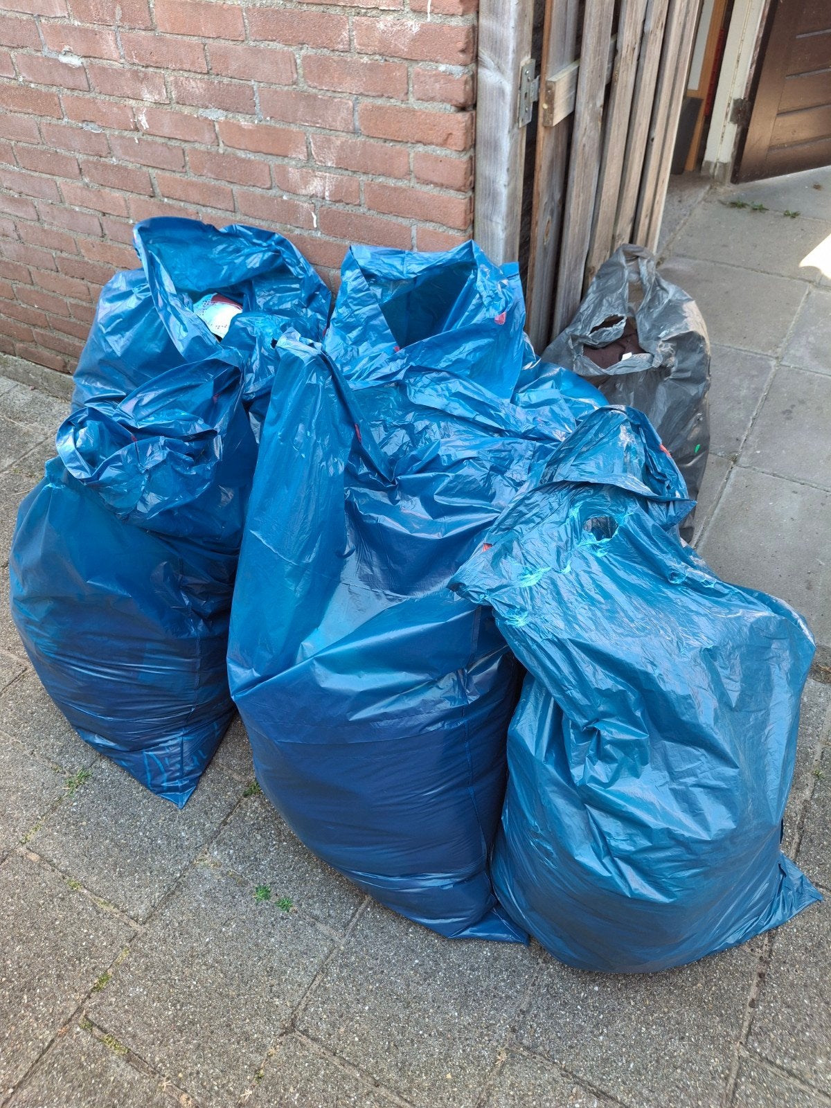 partij tweedehands4 zakken dames, 2 zakken heren (merk), Ophalen, Zo goed als nieuw
