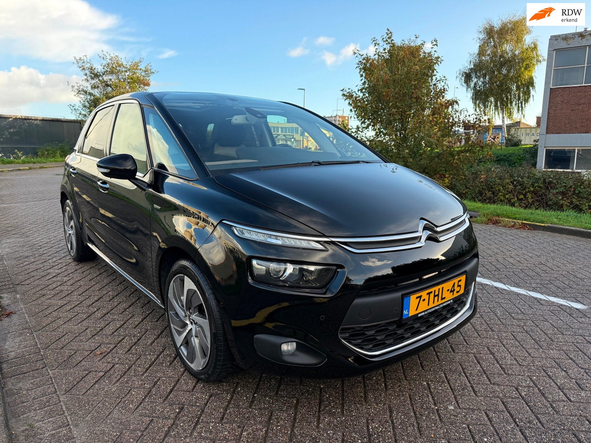 Citroen C4 Picasso 1.6 THP Exclusive_OPENDAK_NETTE AUTO, Voorwielaandrijving, Stof, Gebruikt, Zwart