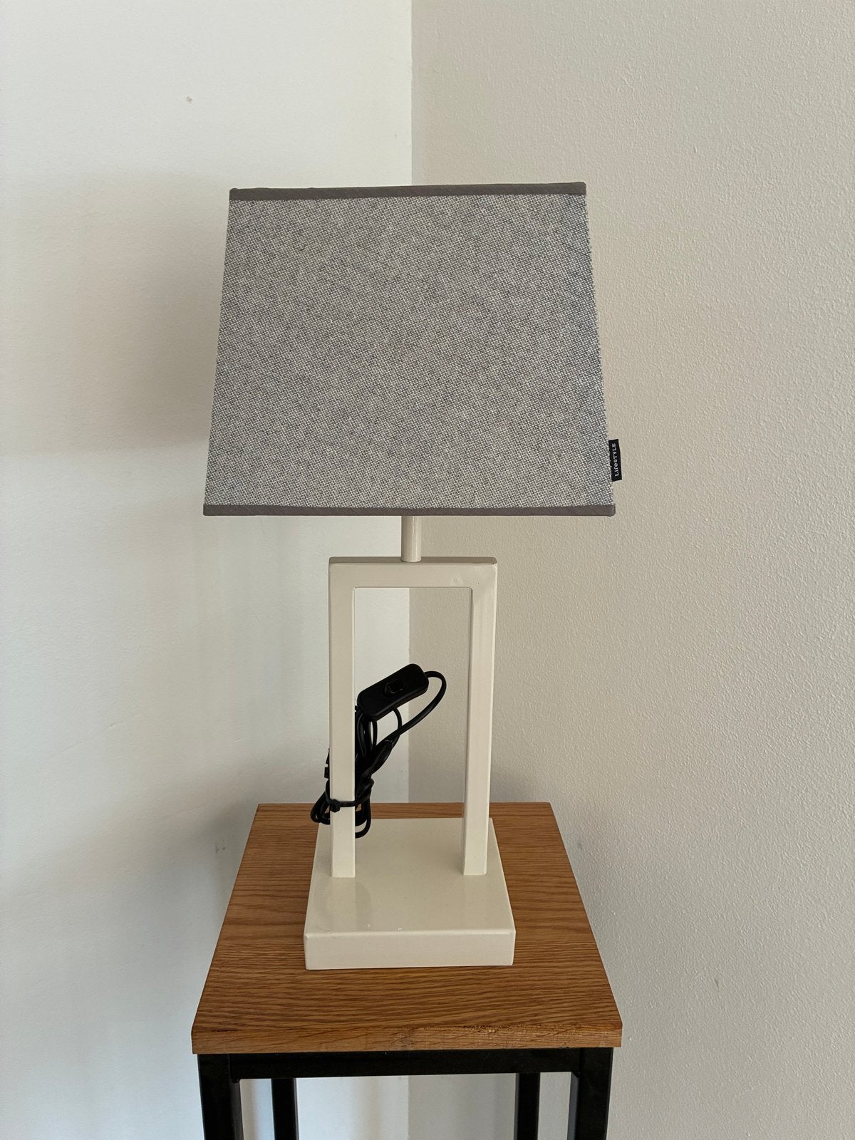 Moderne tafellamp met Lifestyle kap, 53 cm hoog, Overige merken, Ophalen of Verzenden, Grijs, Metaal