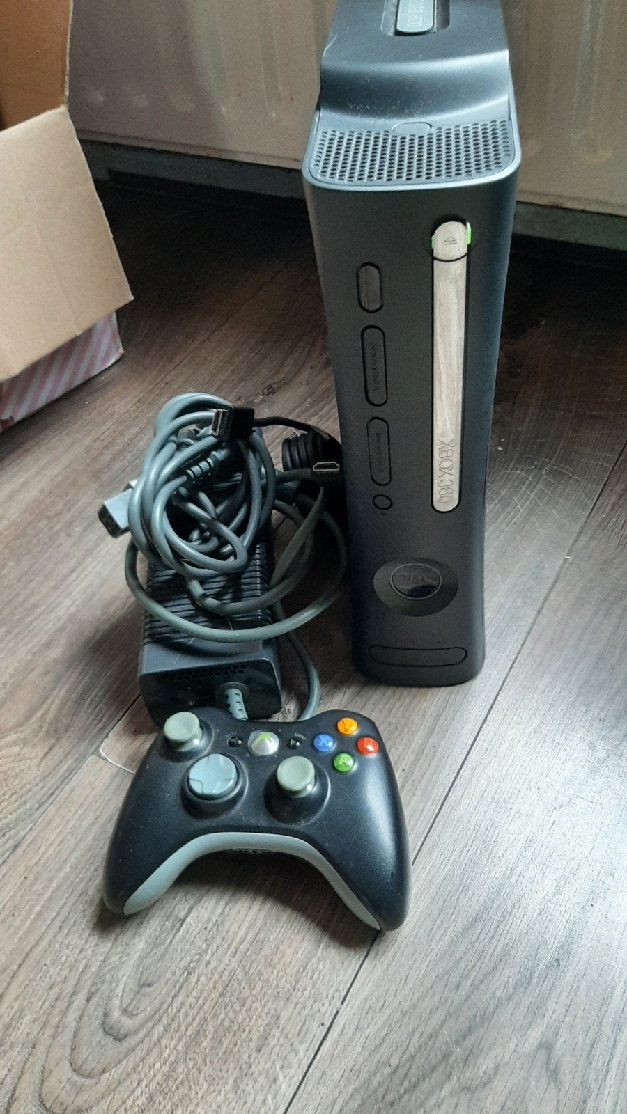 Xbox 360 met 6 spellen en controller, Gebruikt, Overige genres, Ophalen of Verzenden, Eén computer
