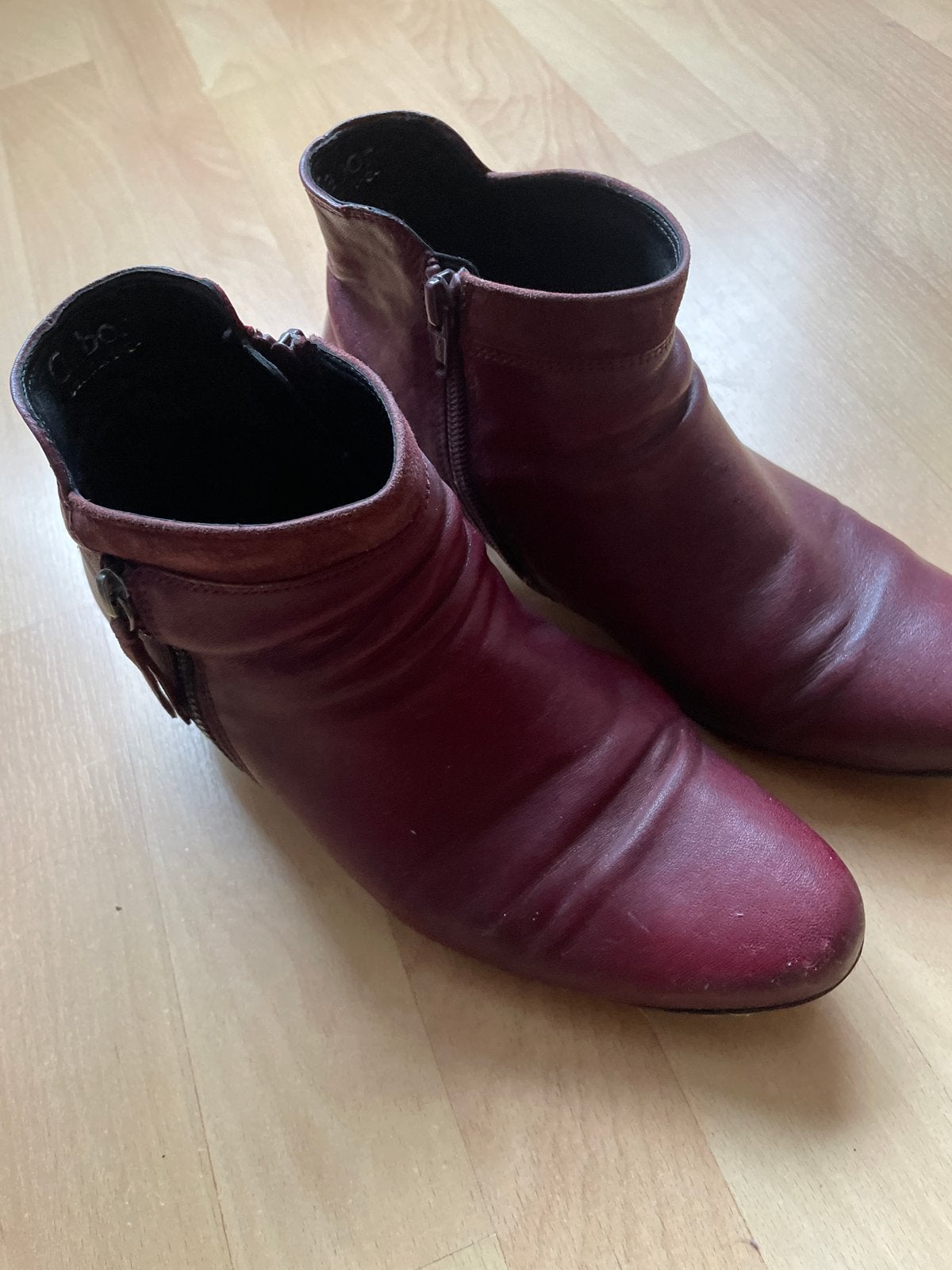 Gabor bordeauxrode laarsjes maat 40, Kleding | Dames, Lage of Enkellaarzen, Ophalen of Verzenden, Gedragen, Rood