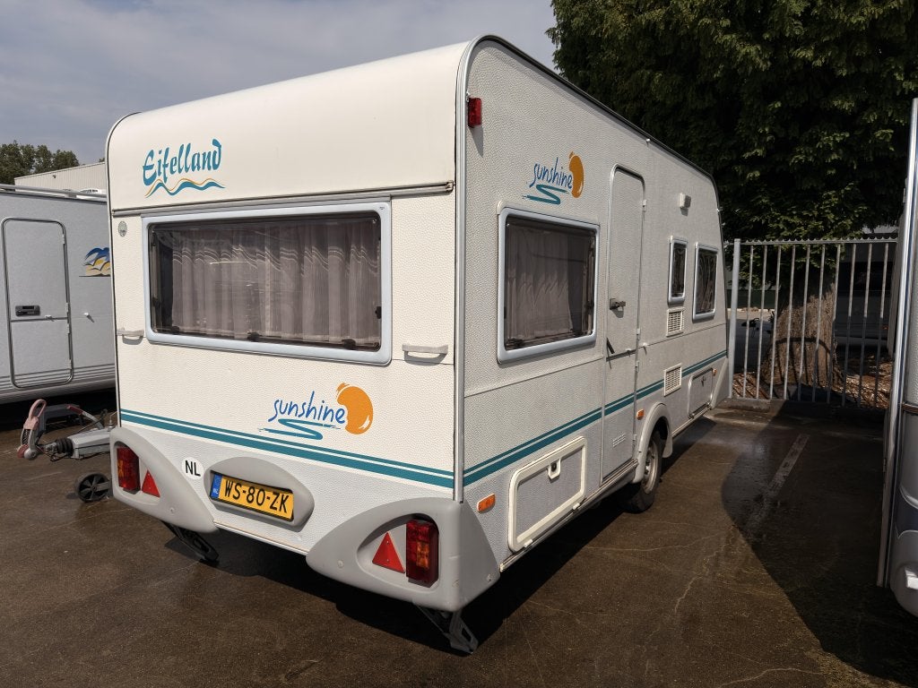 Eifelland Sunshine 460 Voortent en reservewiel, Bedrijf, 750 - 1000 kg, Eifelland, Schokbreker