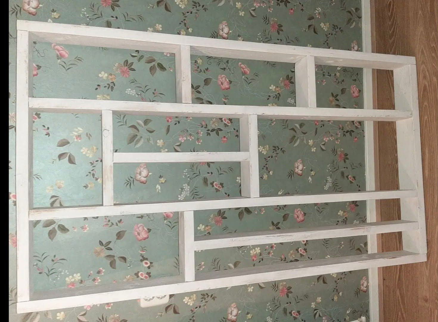Decoratieve Letterbak / Vakkenkastje Wit Hout, Ophalen, Gebruikt
