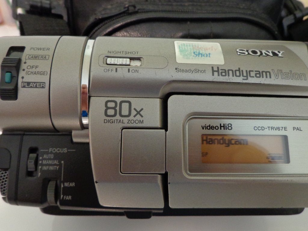 videocamera  sony hi8  en ccd-trv67  met tbc en dnr, Audio, Tv en Foto, Ophalen, Gebruikt, 20x of meer, Overige soorten
