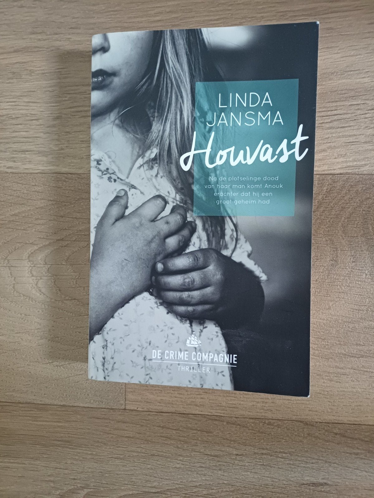 Linda Jansma - Houvast (Thriller), Ophalen of Verzenden, Zo goed als nieuw, Linda Jansma, Nederland