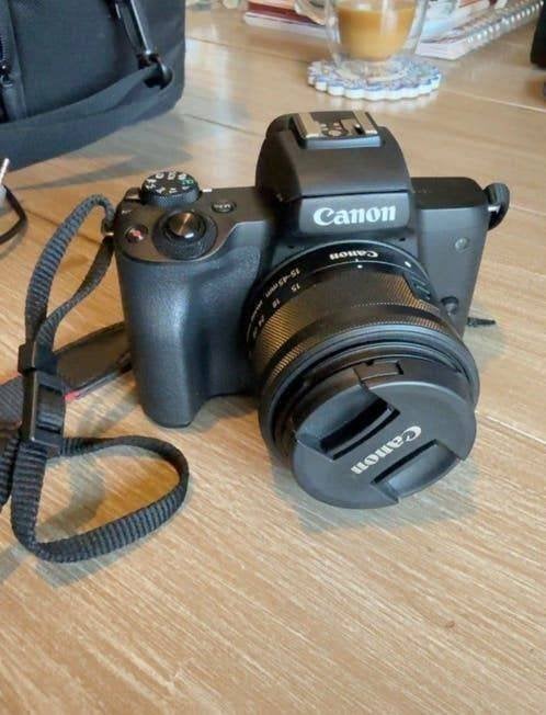 Foto 2 van Canon EOS M50 Systeemcamera met 15-45mm lens