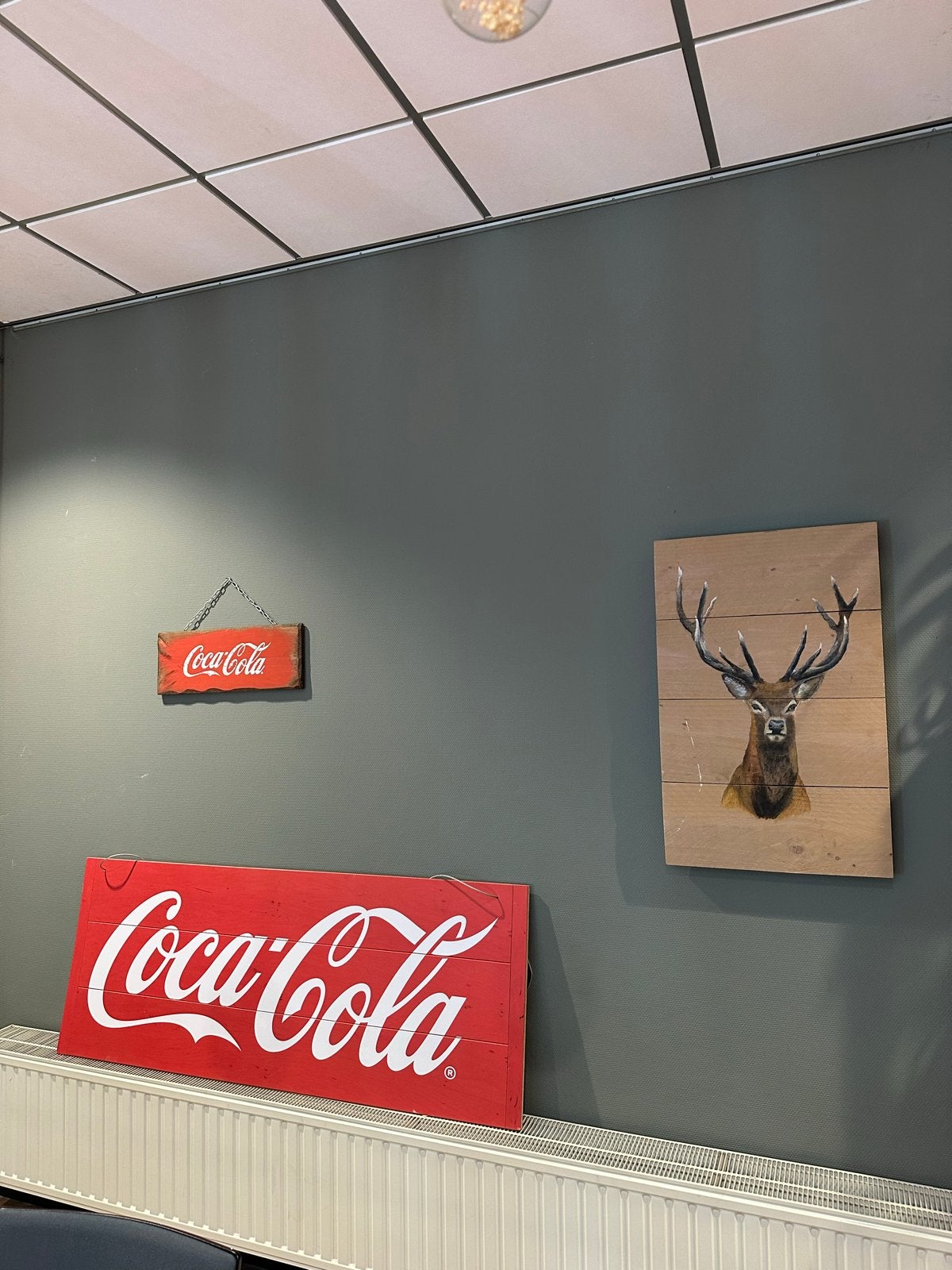Houten Coca-Cola borden en herten wanddecoratie, Ophalen, Gebruikt, Rood, Hout