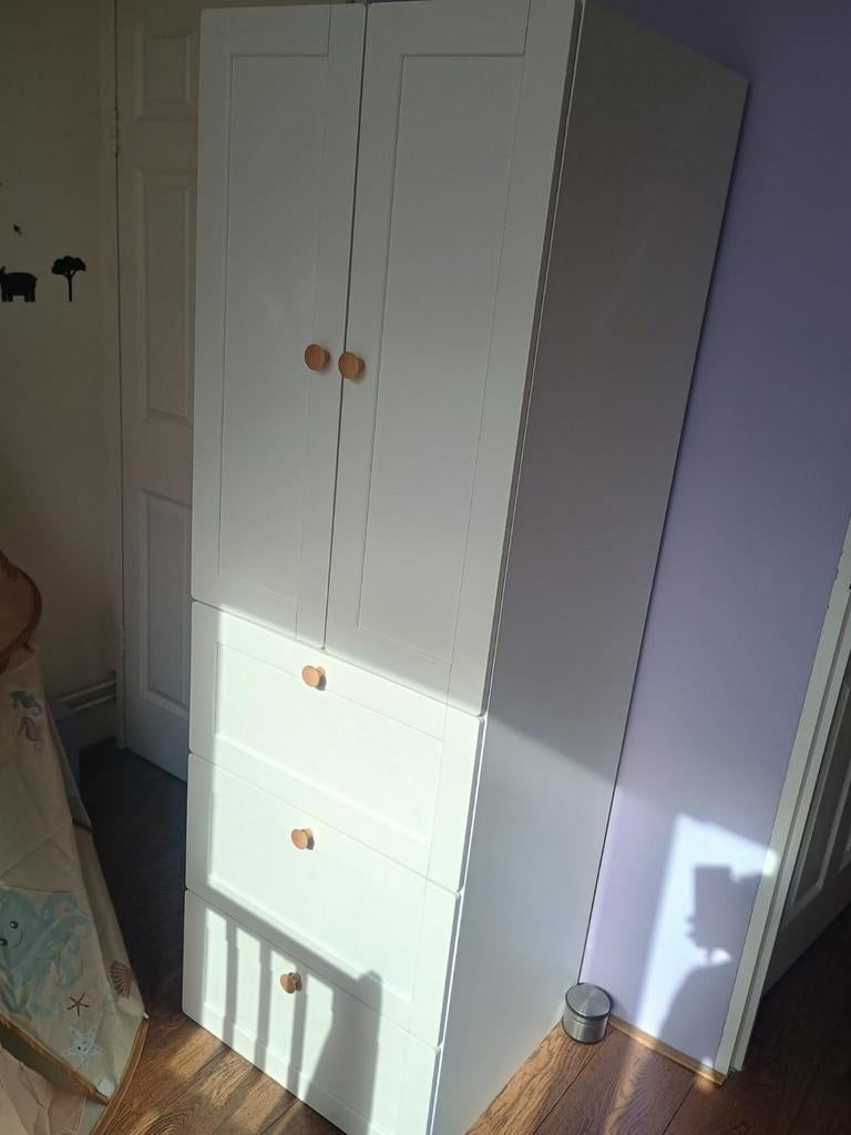 Ikea kinderkast (Smastad), Kinderen en Baby's, Kinderkamer | Commodes en Kasten, Ophalen, Kast, 50 tot 70 cm, 105 cm of meer