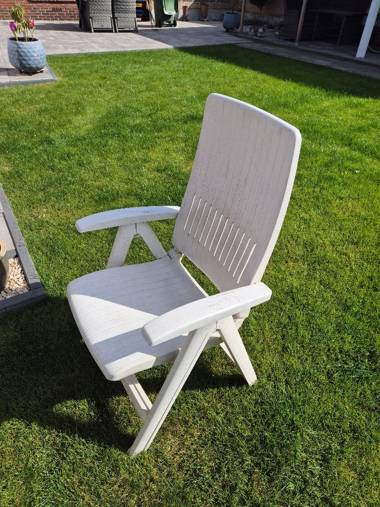 *Gratis*  3 opklapbare en verstelbare stoelen (Hartman), Ophalen, Gebruikt, Kunststof, Inklapbaar