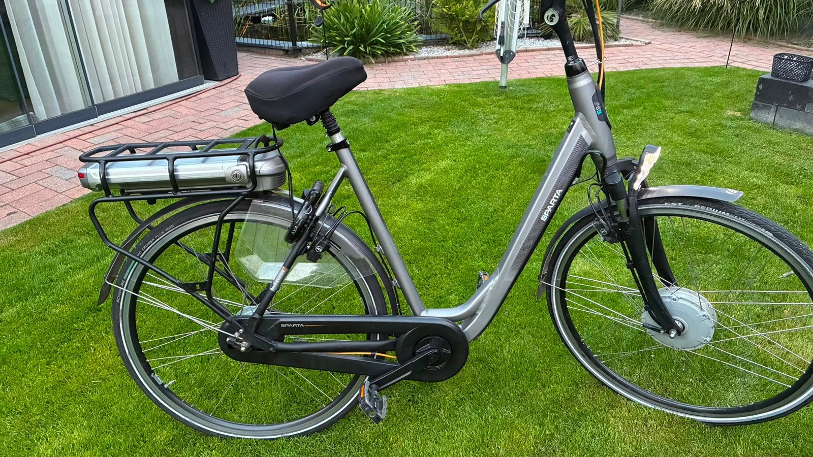 Sparta F8E elektrische fiets met 2 accu’s grijs zwart, Fietsen en Brommers, Elektrische fietsen, Ophalen, Zo goed als nieuw, Sparta