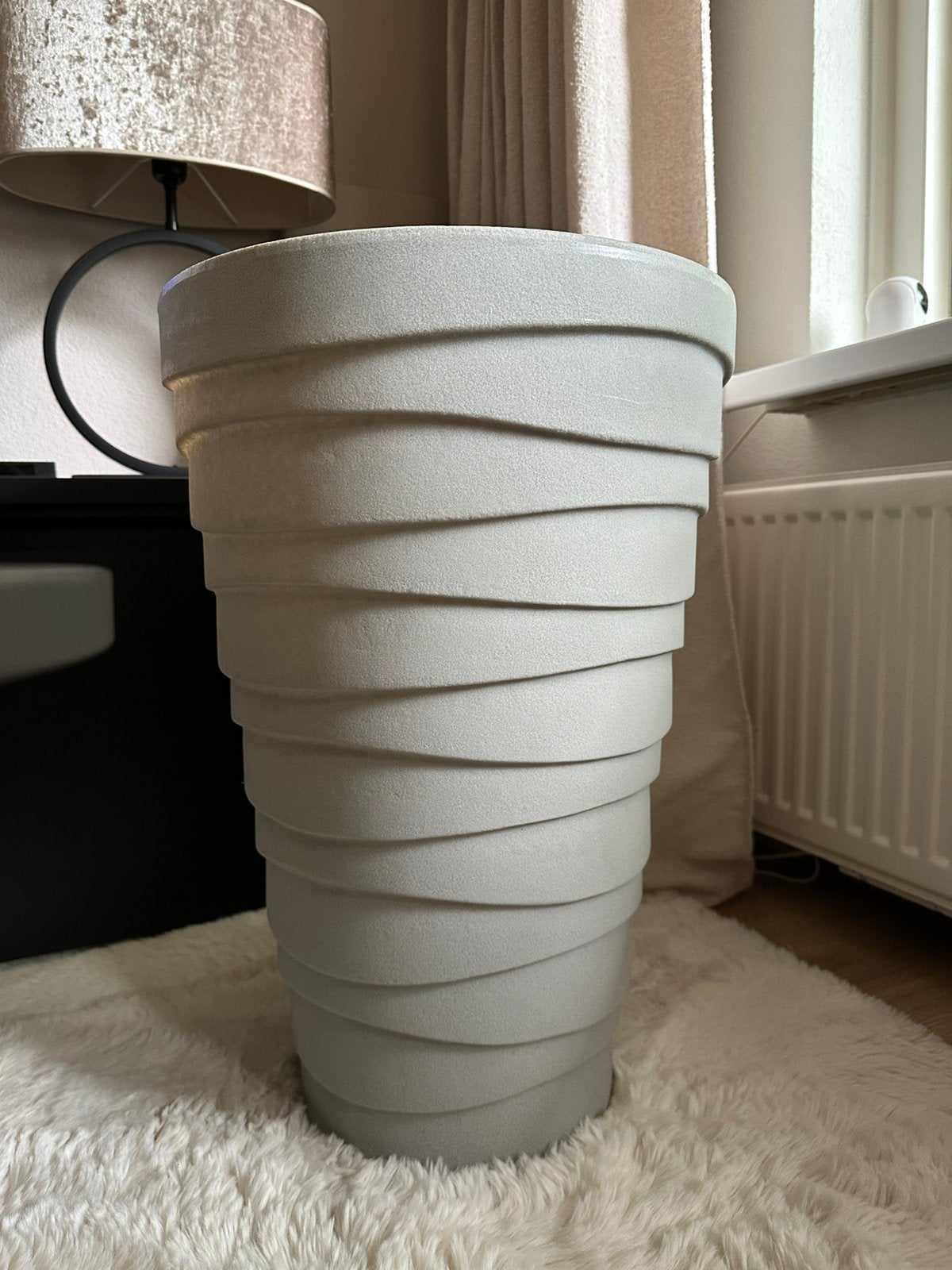Kunststof planten pot, Kunststof, Rond, Zo goed als nieuw, 40 tot 70 cm