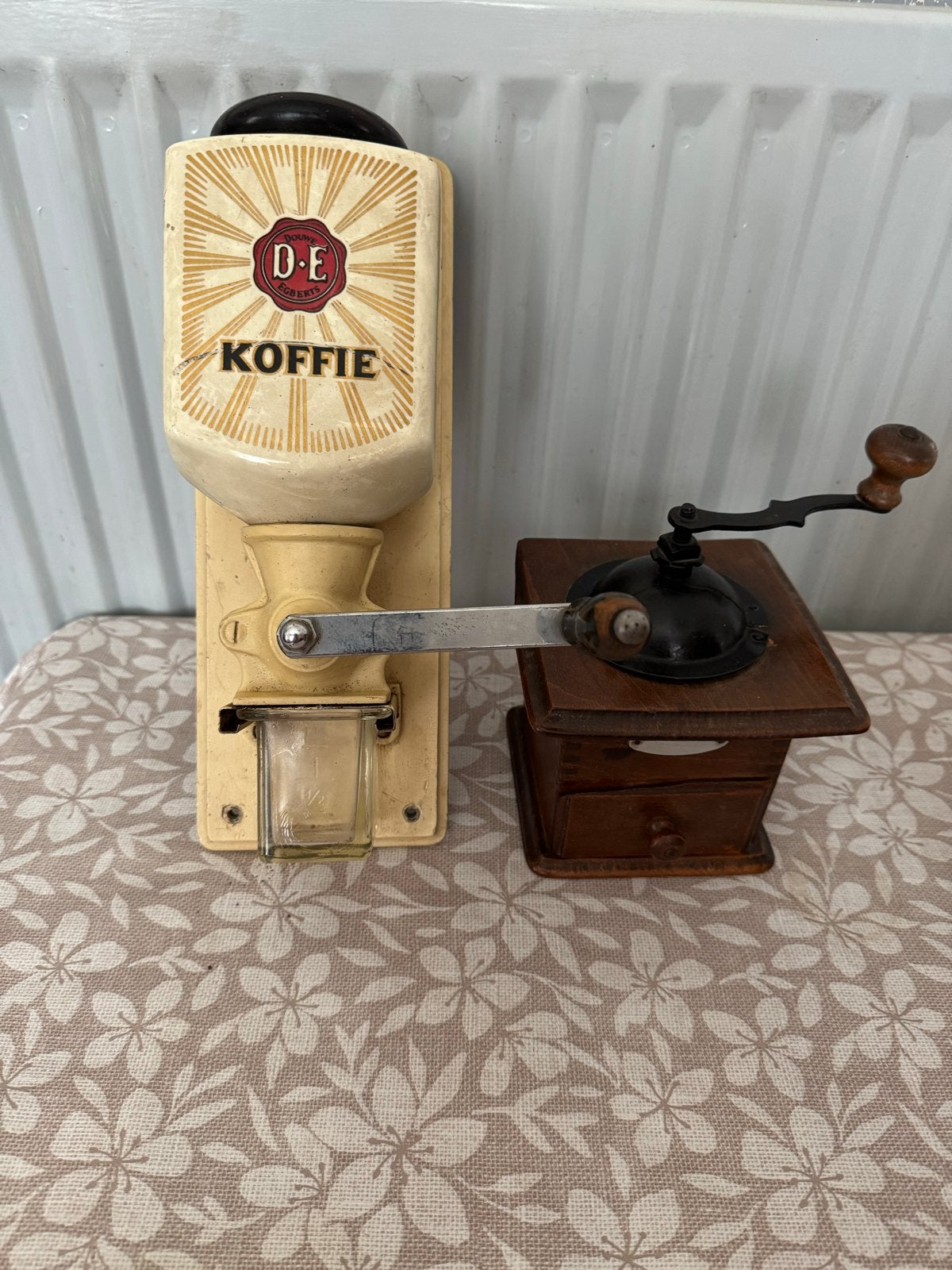 Vintage Douwe Egberts Koffiemolen en Handkoffiemolen, Ophalen of Verzenden